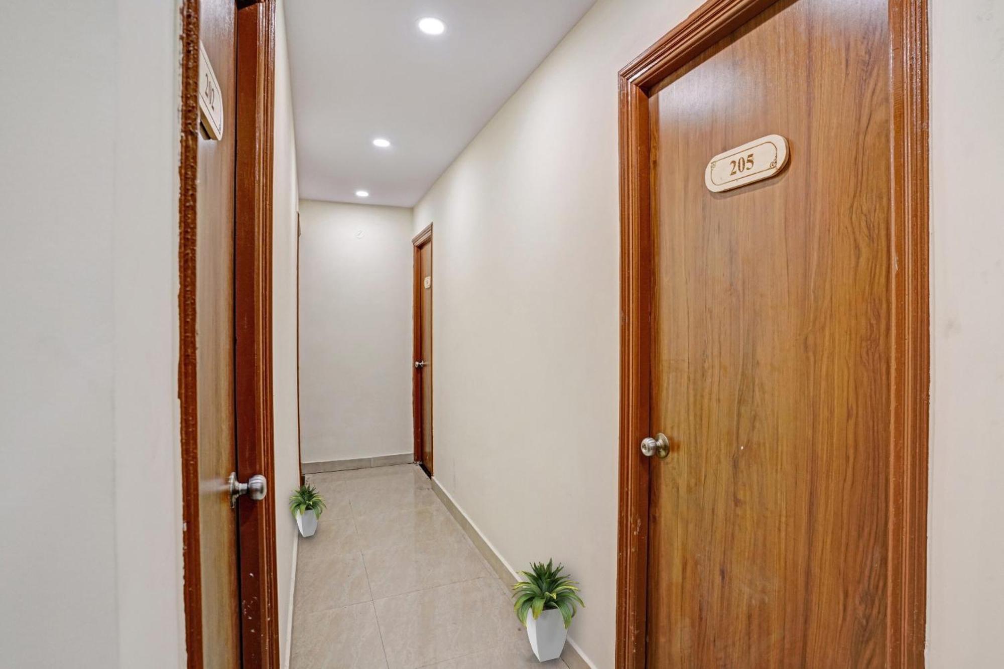 Hotel O The Silver Nest Nagpur Exterior photo